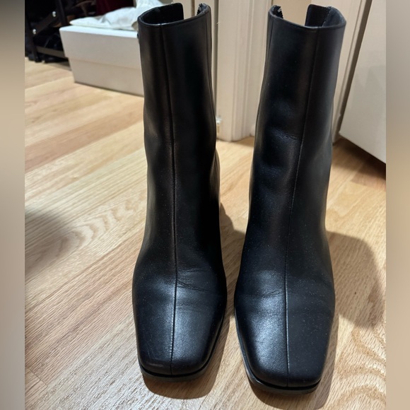 Linea Paolo Sage Square Toe
Bootie Size 8 - Picture 5 of 8